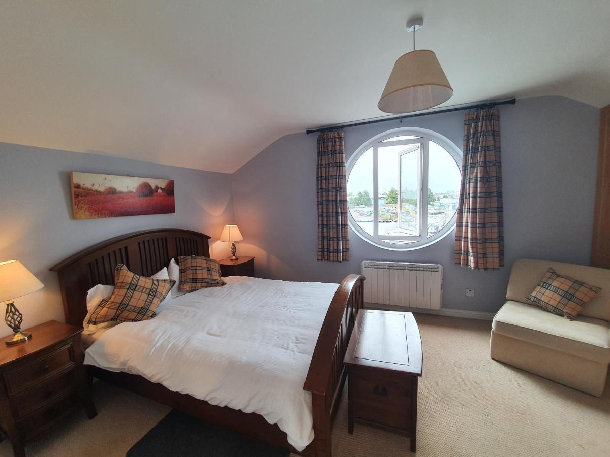 Five Bedroom Waterfront House Carrick on Shannon Exteriör bild