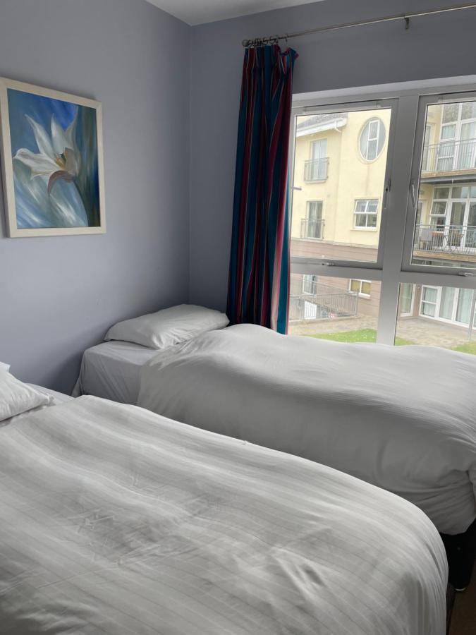 Five Bedroom Waterfront House Carrick on Shannon Exteriör bild