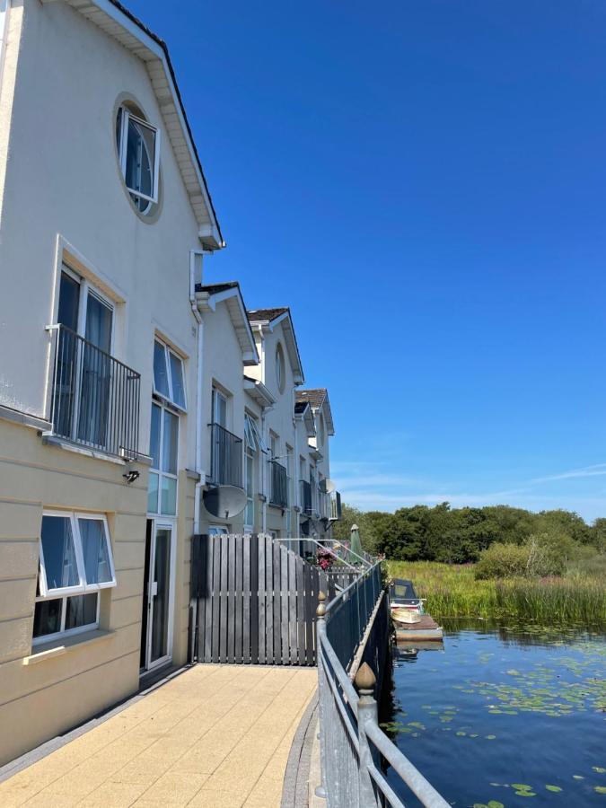 Five Bedroom Waterfront House Carrick on Shannon Exteriör bild